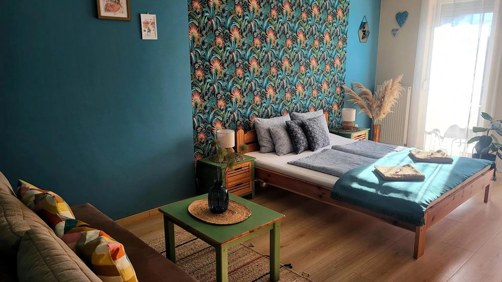 Holiday Home & Apartment Eger
