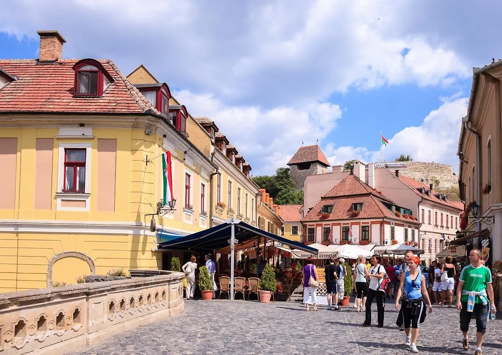 Holiday Home & Apartment Eger Węgry