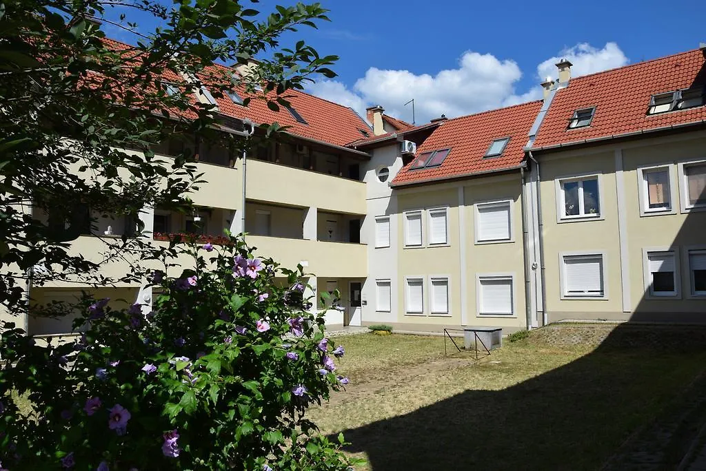 Holiday Home & Apartment Eger
